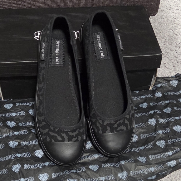 Strangecvlt Emily Bat Blackout Size 7 NIB - Picture 3 of 9